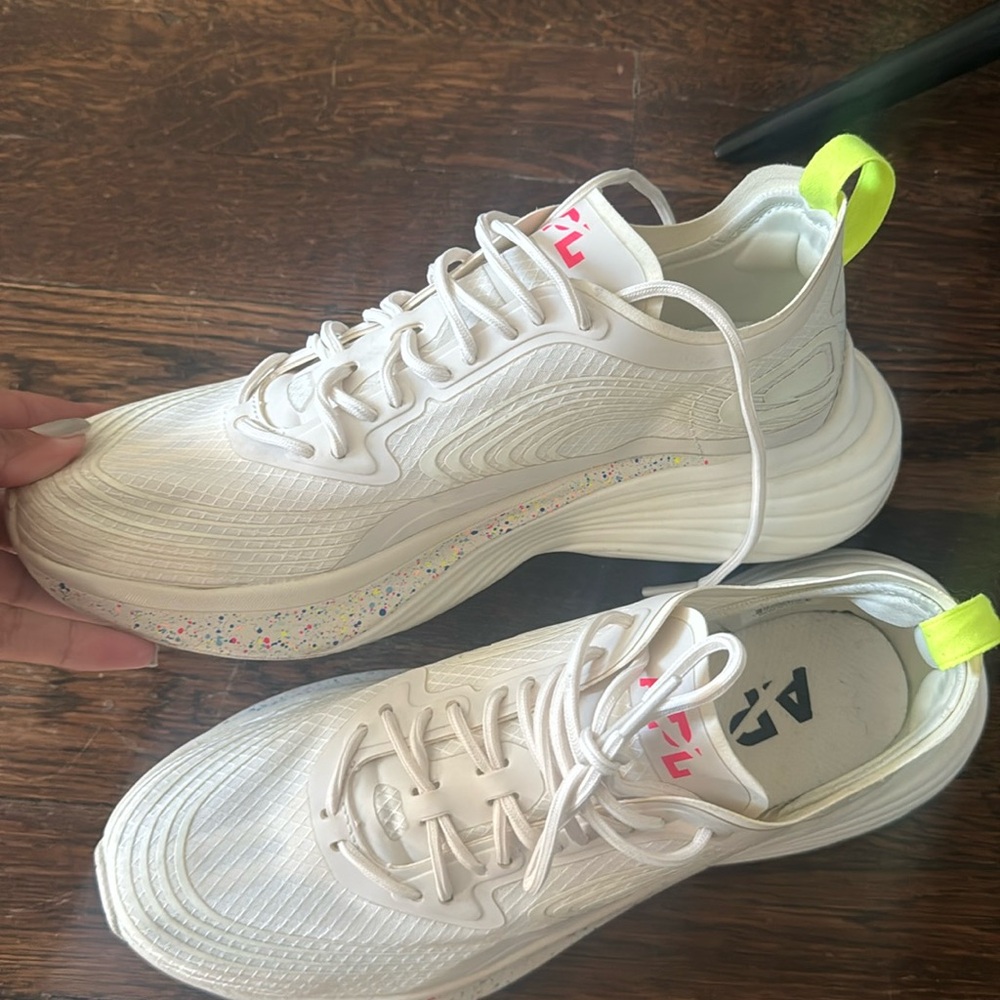 APL SNEAKER worn Once